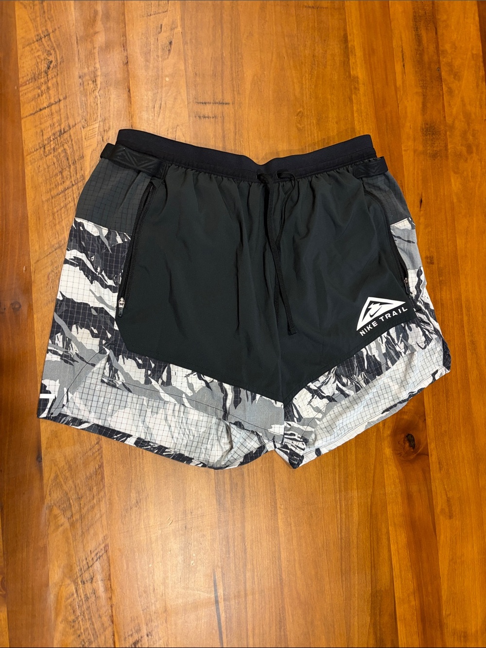 Nike Trail Men's Black and Gray Camo Running Shorts